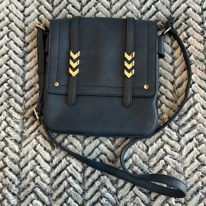Crossbody purse